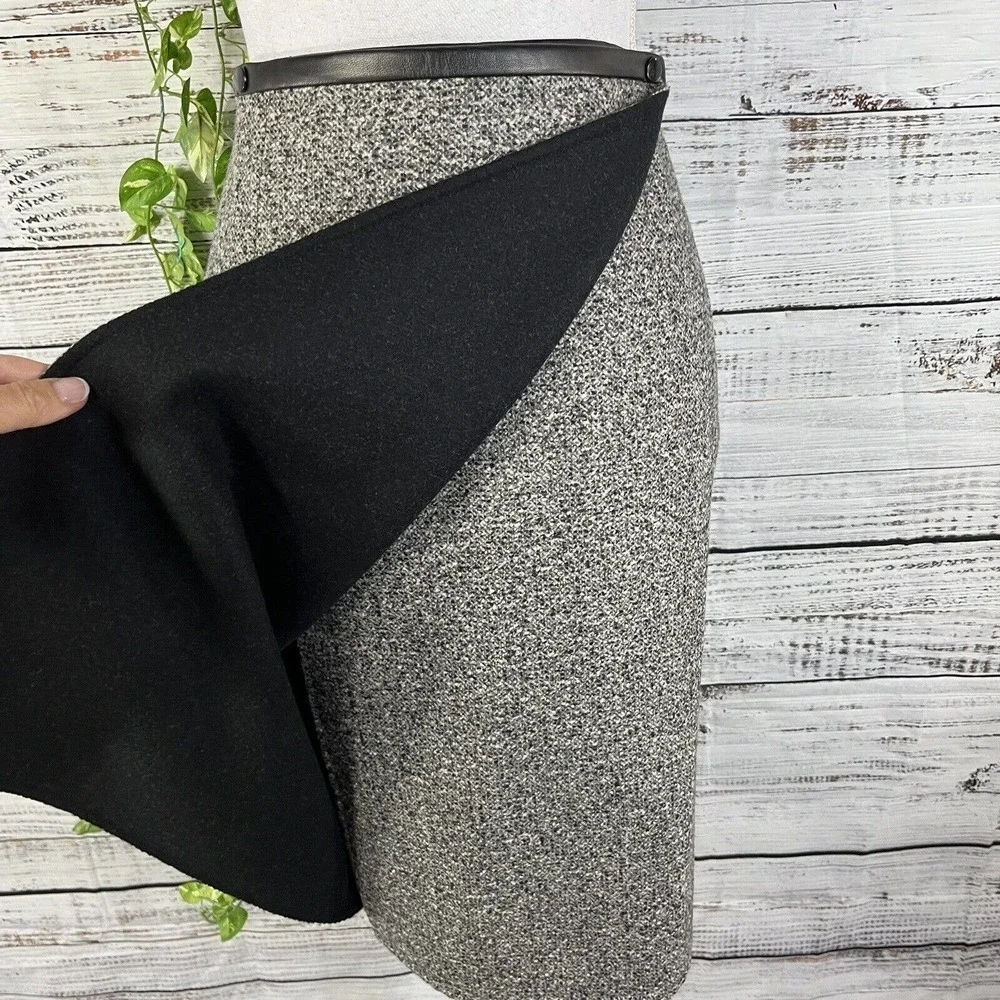 Worth Skirt size 4 Black Gray Wool Tweed Wrap Knee Faux Leather Career Modest